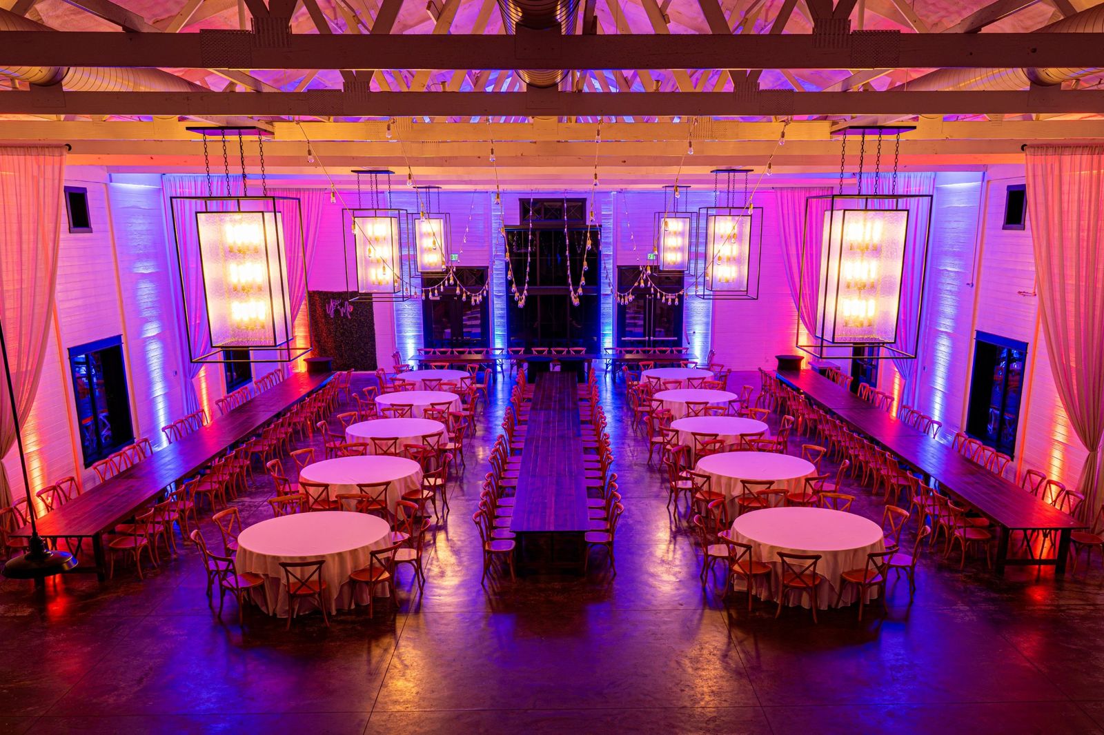 The same room with uplighting on